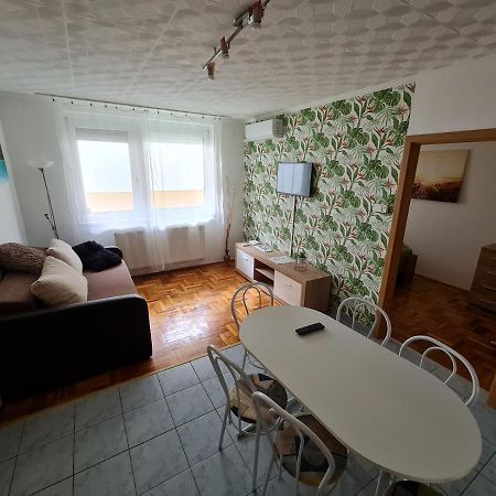 Ferienwohnung Fischer Apartman 2 Hajdúszoboszló Exterior foto